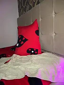 Freechat BellaaNoir on StripChat