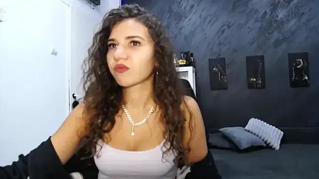 Freechat bigbuttjeny on StripChat