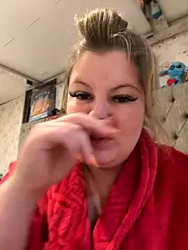 StripChat BootyLola is Freechat BootyLola — Squirt Outdoor