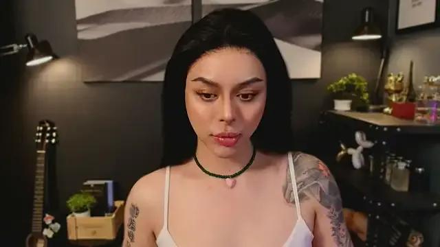 Freechat callmeLUNA on StripChat