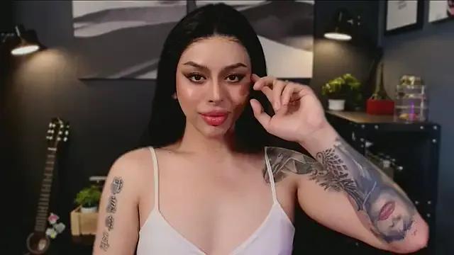 Freechat callmeLUNA on StripChat