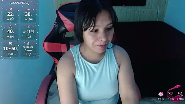 Freechat Charis_21 on StripChat