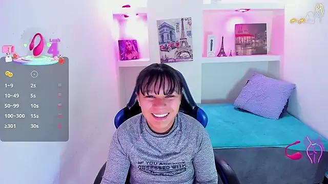 Freechat Charis_21 on StripChat