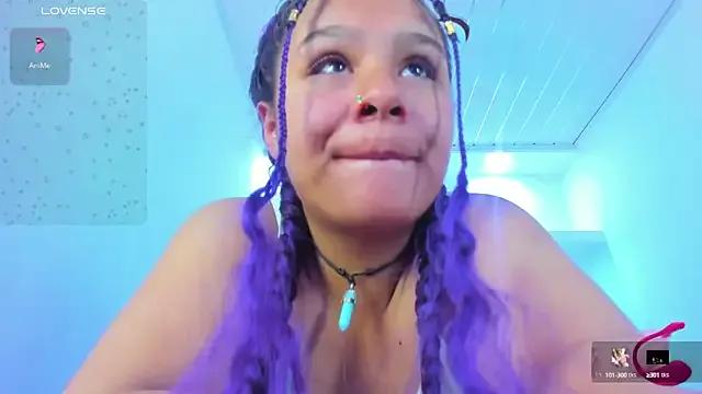 Freechat Charis_21 on StripChat