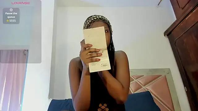 Coral_w10 — Spit pussy + fuck dildo