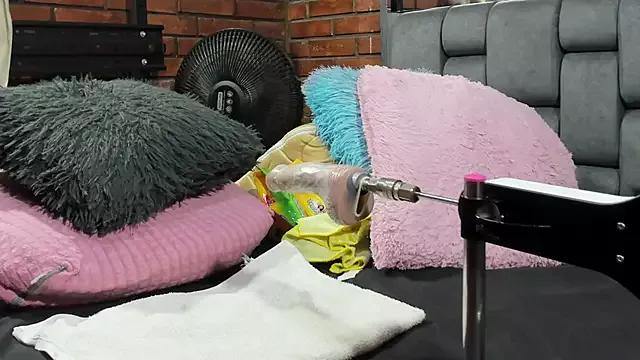 Freechat Couple_Gold69 on StripChat