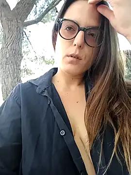 Freechat dolcehelena993 on StripChat