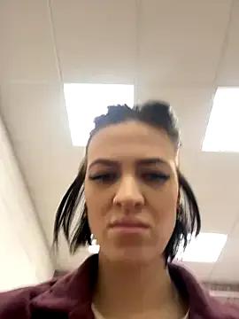 Freechat EmmaStarkk on StripChat