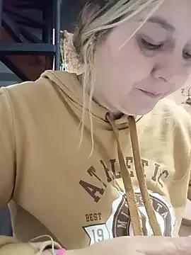 StripChat Fernandar2025 is Freechat Fernandar2025 — Tetas al aire