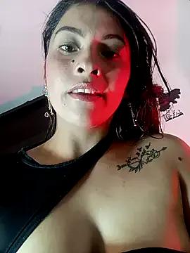 Freechat Fox_Roxxan on StripChat