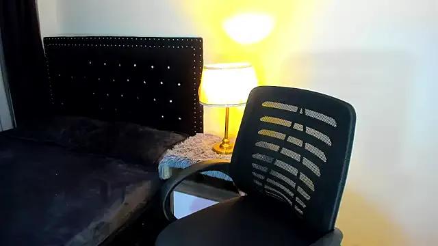 Freechat FuckDollNicky on StripChat