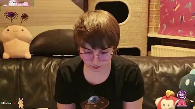 Freechat GamerGirl_Eve on StripChat