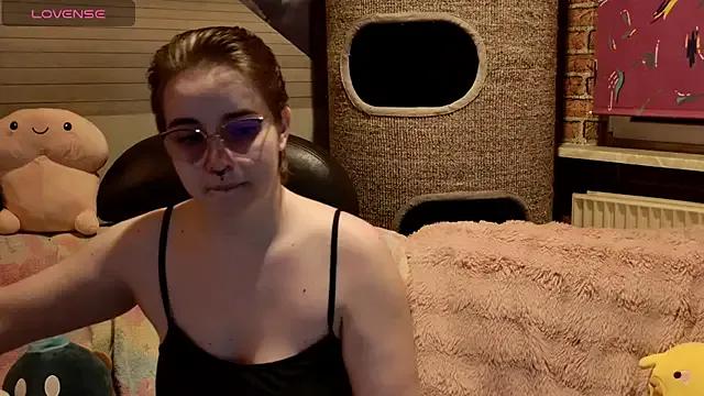 Freechat GamerGirl_Eve on StripChat