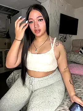 StripChat GemaGranadoss is Freechat GemaGranadoss — NAKED BODY OIL HARD PRINCESS GEMA