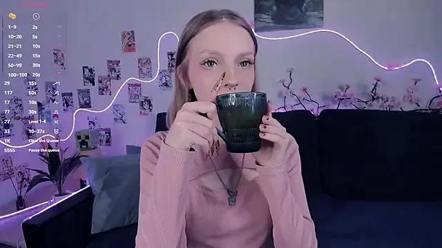 StripChat Golden_dawn is Freechat Golden_dawn — Suck finger