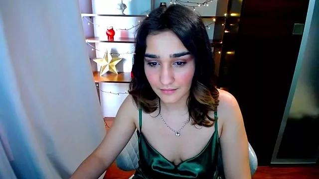 Freechat GoldenHeart_1 on StripChat