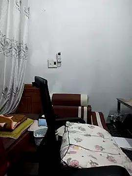 Freechat Haralushiaaa on StripChat