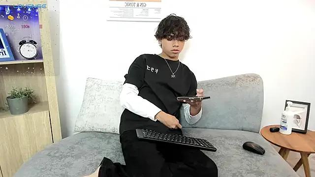 Freechat Honeymoon_sariel on StripChat