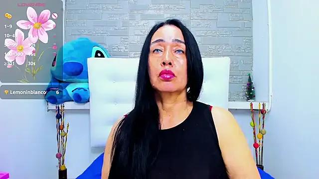 Freechat HorniestMilf on StripChat