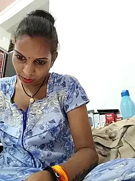 Hotty-Nidhi on StripChat 