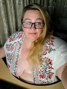 Freechat Iceprincess2bad4u on StripChat