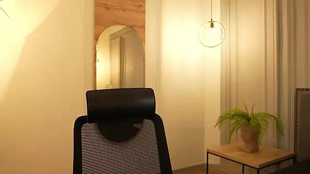 Freechat IrisBaker on StripChat