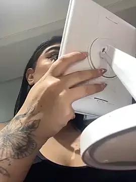 Freechat IrisBaker on StripChat