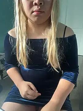 Jessica-Aine — Buy new toys