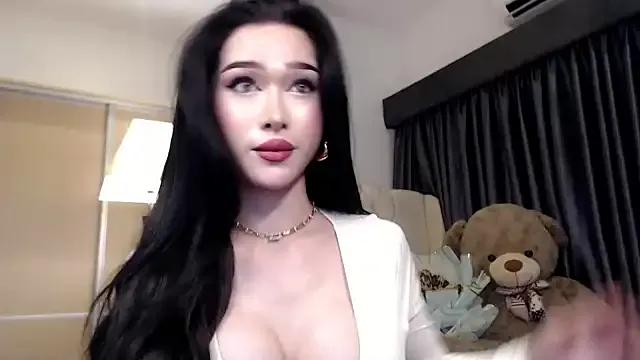 Freechat KeenMazikeen69 on StripChat