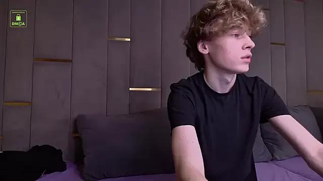 Freechat Kevin_Garsia on StripChat