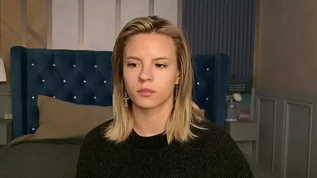 Freechat KiaraRolls on StripChat