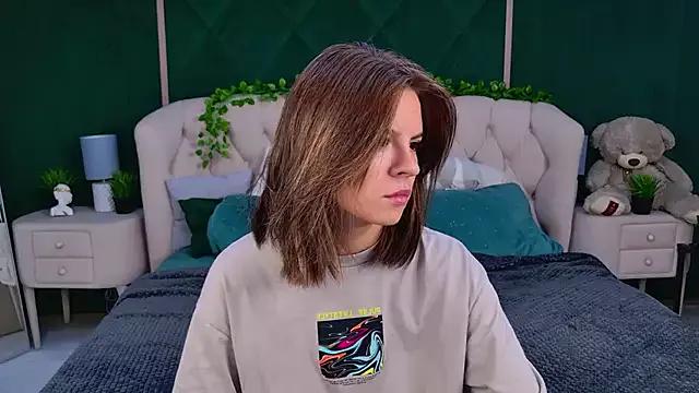 Freechat KiaraRolls on StripChat