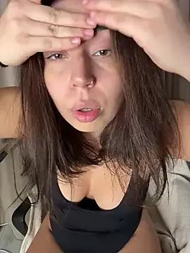 StripChat KimArts is Freechat KimArts — Hot shower suck!