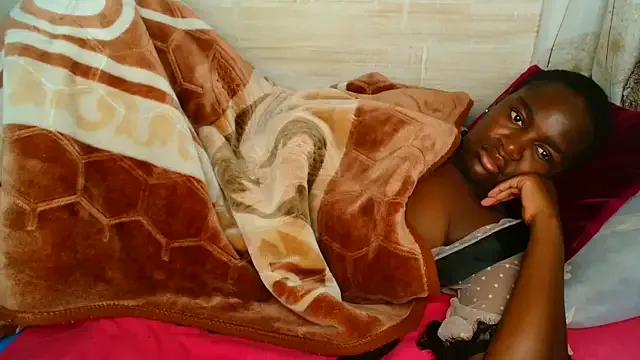 KINKYBLACKDOLL on StripChat 