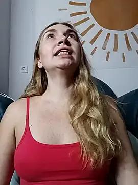 Freechat KisaVixen on StripChat