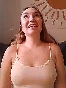 Freechat KisaVixen on StripChat