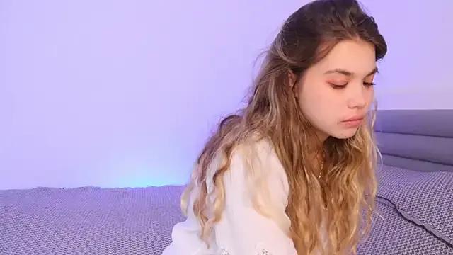 Freechat liimeee on StripChat