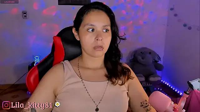 lila_kitty81 on StripChat 