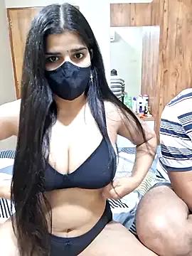 Freechat lilmisscutie on StripChat