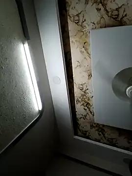 Freechat lilmisscutie on StripChat