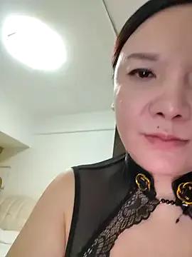 Freechat LILYsweetfcup on StripChat