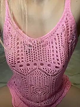 Group LINA_ALL_EYES_ON_YOU on StripChat