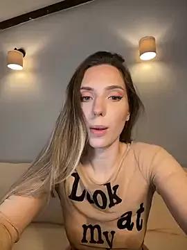 Group LINA_ALL_EYES_ON_YOU on StripChat