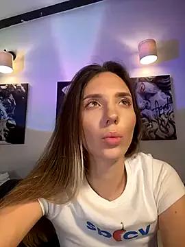 Group LINA_ALL_EYES_ON_YOU on StripChat