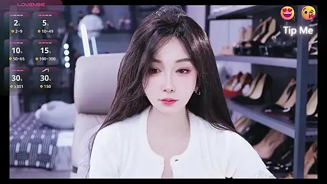 Freechat Liora- on StripChat