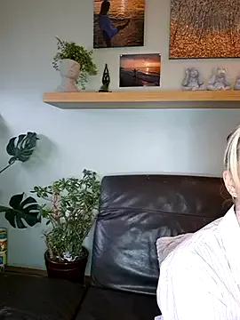 StripChat LittleSexyT is Freechat LittleSexyT — I am new here, give me a warm welcome