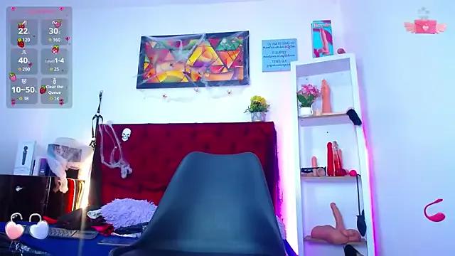 Freechat louise_nails on StripChat