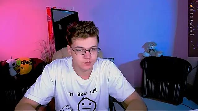 Freechat lucas_long_ on StripChat