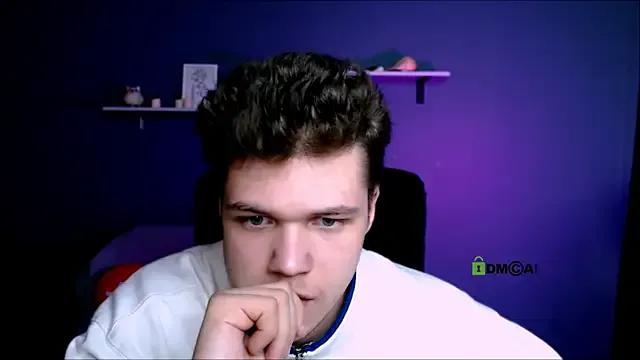 lucas_long_ — air kiss