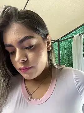 StripChat MayaMoanXXX is Freechat MayaMoanXXX — FINGERING PUSSY